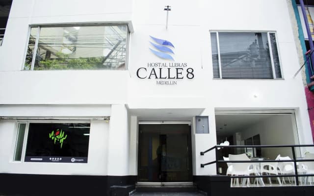 Hostal Lleras Calle 8 - Hostel