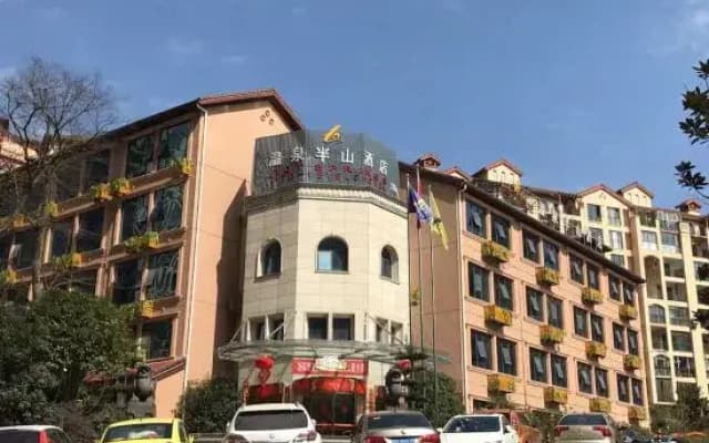 Hot Spring Banshan Hotel