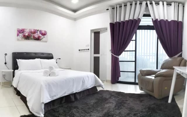 Teratak Persona Homestay. 4 rooms double storey terrace in Kuantan City.