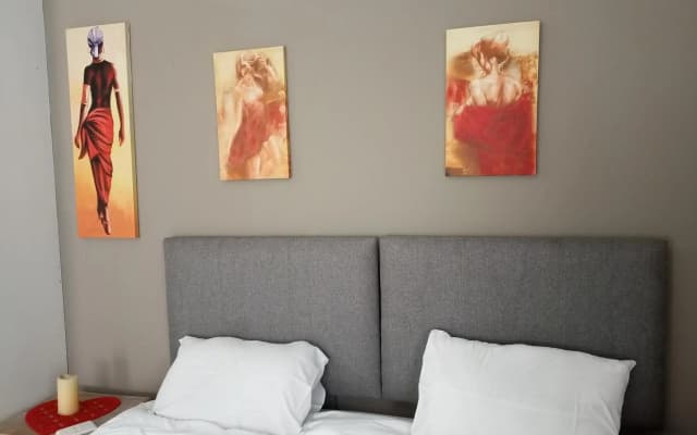Menlyn Mews Guesthouse