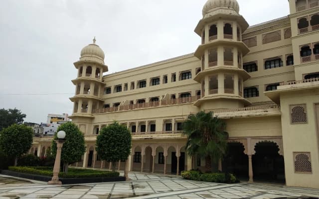 Shree Vallabh Vilas Lords Plaza Nathdwara - Pure Veg