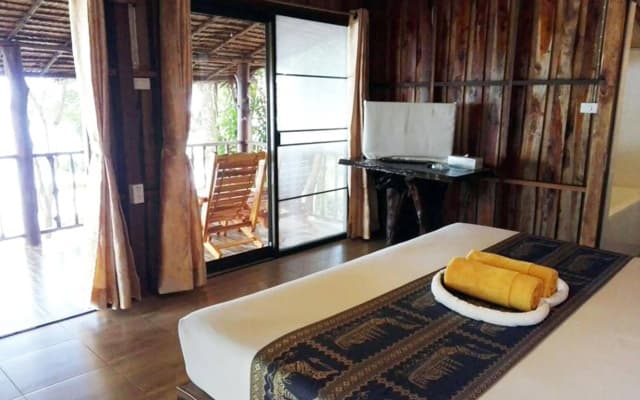 Koh Jum Resort
