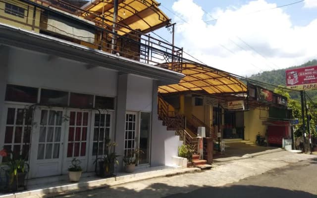 Hotel O Villa Papada