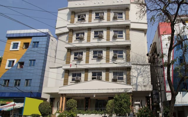 Hotel Sitara Paradise Ameerpet