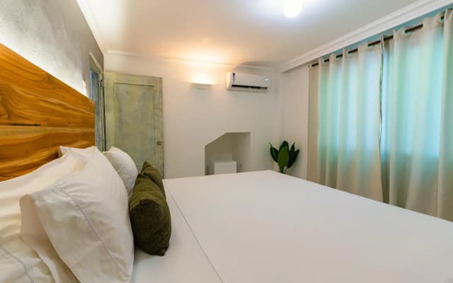 Cocoliso Island Resort