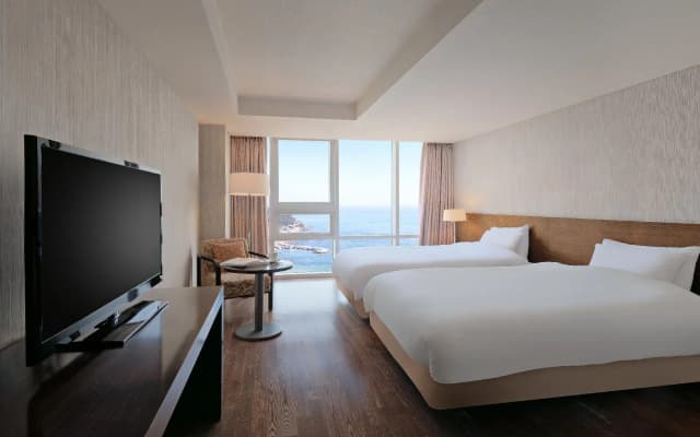 Kolon Seacloud Hotel