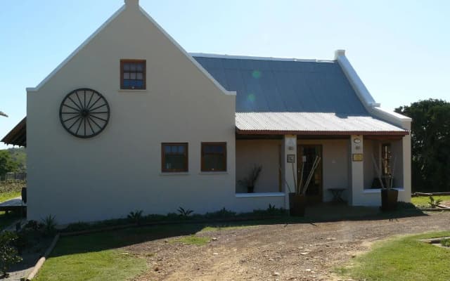Oyster Bay Lodge