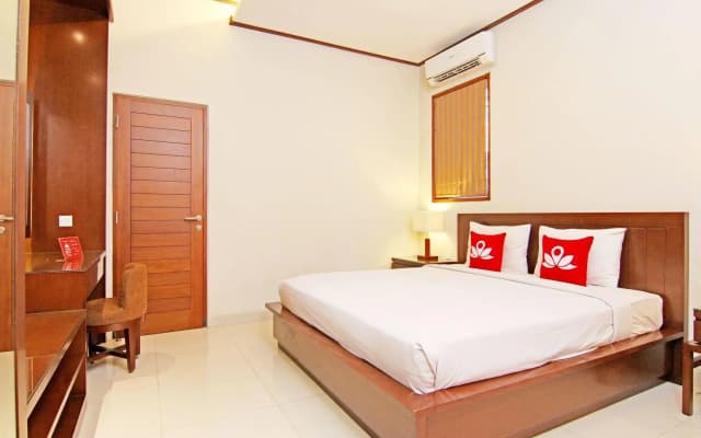ZEN Rooms Kuta Inn