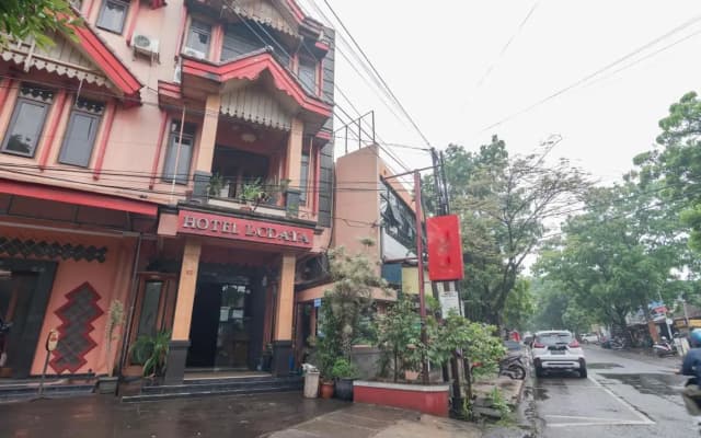 OYO 228 Hotel Lodaya