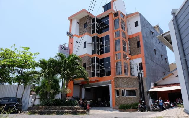 OYO 1251 Residence 8