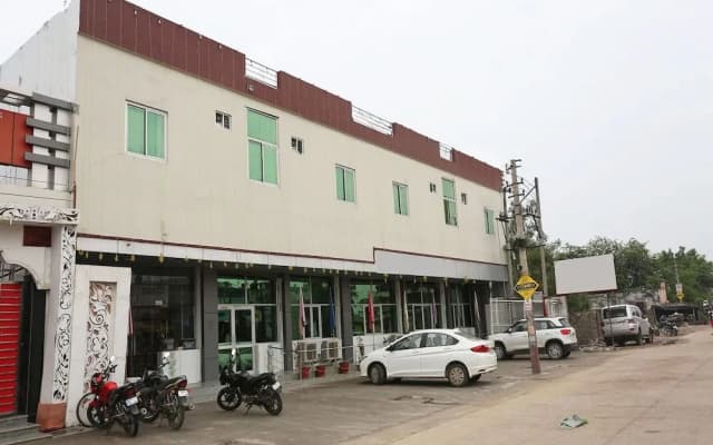 OYO 8391 Hotel Sanjog Resort