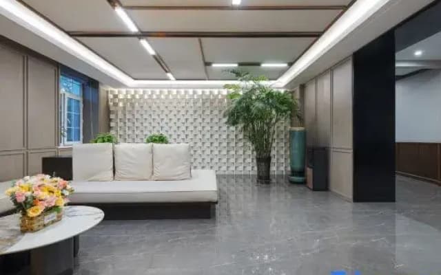 Huapinju Hotel (Urumqi Huijia Times Square)