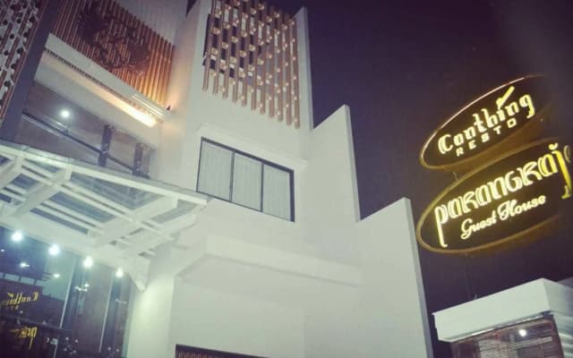 Hotel Parangraja