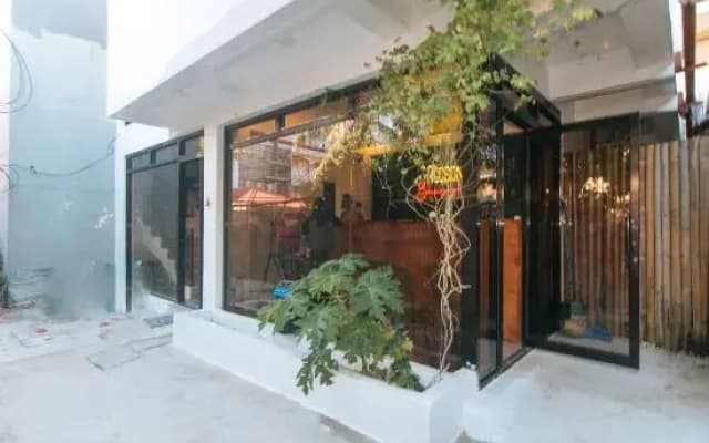 RedDoorz @ Boracay Hostel former RedDoorz @ Recson Boracay Hostel