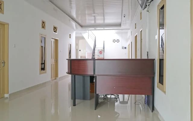 Sachila Residence Syariah  by OYO Rooms