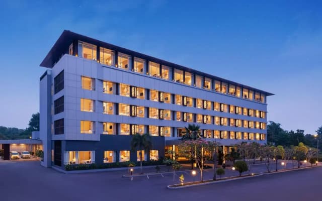 Hotel Santika Lahat