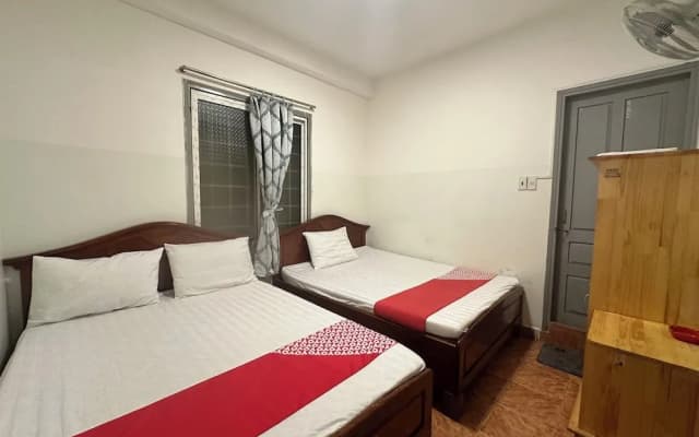 OYO 75466 13 Coins Bang Yai Hotel