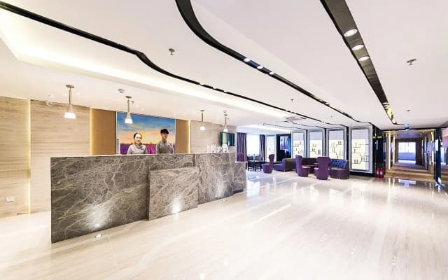 Lavande Hotel Weihai Weigao Plaza
