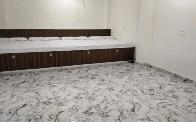 Rajlakshmi Guest House