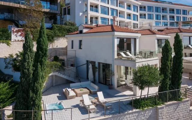 ĀNANTI Resort, Residences & Beach Club - The Leading Hotels of the World