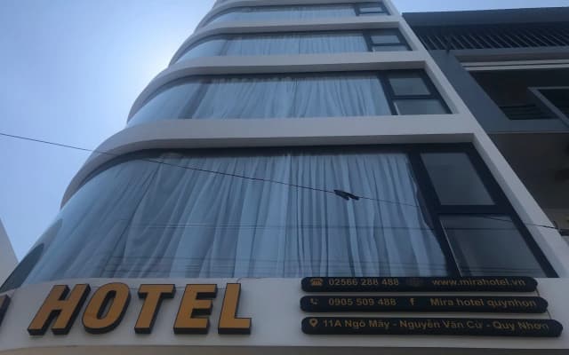Mira Hotel