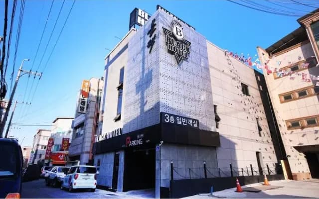 Pohang Black Hotel