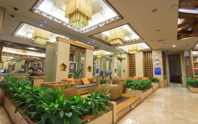 XIhotel - Wuchang Railway Station Metro Station