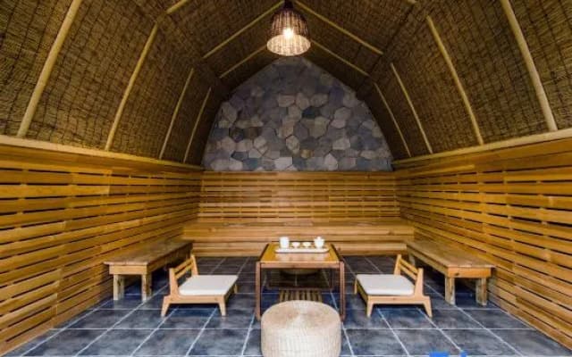 Xizhu Yunjian Hot Spring Villa