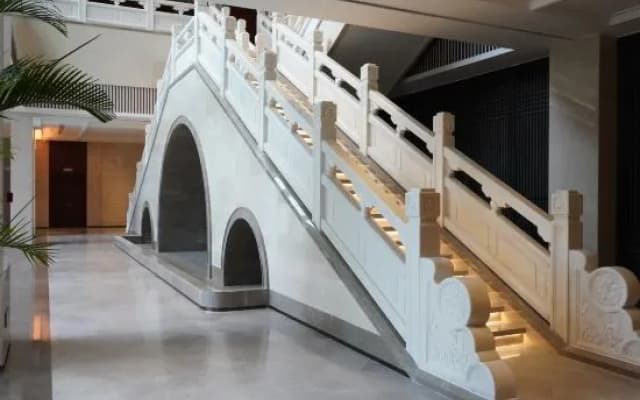 Yishui Grand Hotel