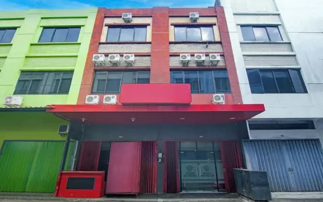 Hotel O Makassar near RS Grestelina formerly Wisma Makassar