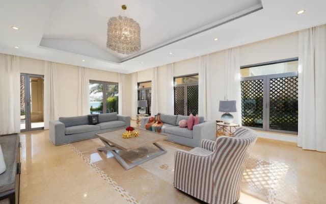 Maison Privee - Exclusive Villa w/ Private Pool, Garden & Beach