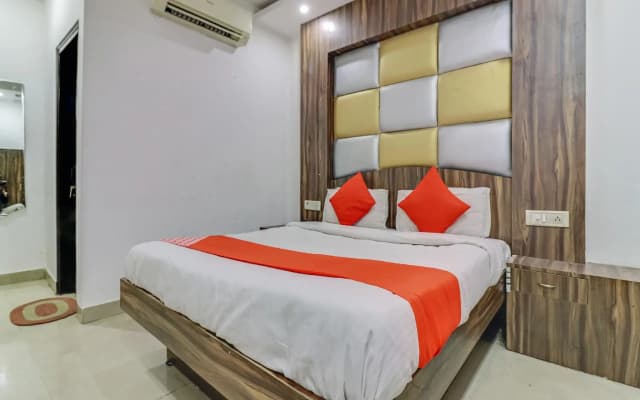OYO 81393 Hotel C international