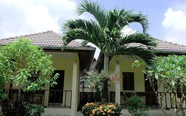 Ron's Bungalow