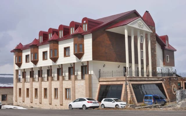 Sarikamis White Park Hotel