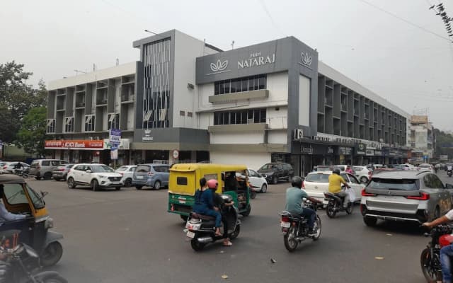 OYO 8656 Hotel Nataraj