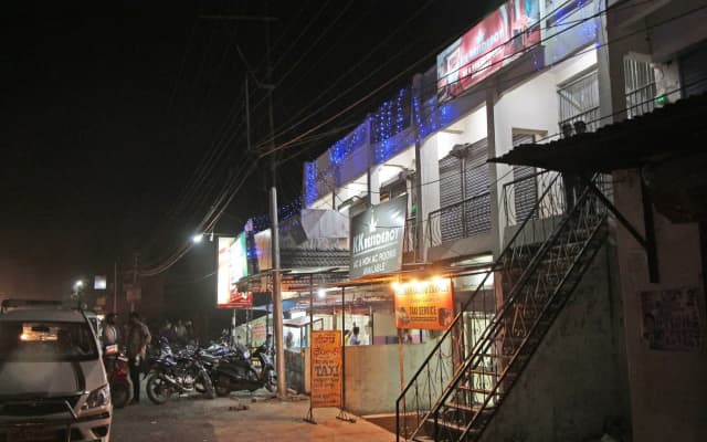 OYO 4715 KK Residency