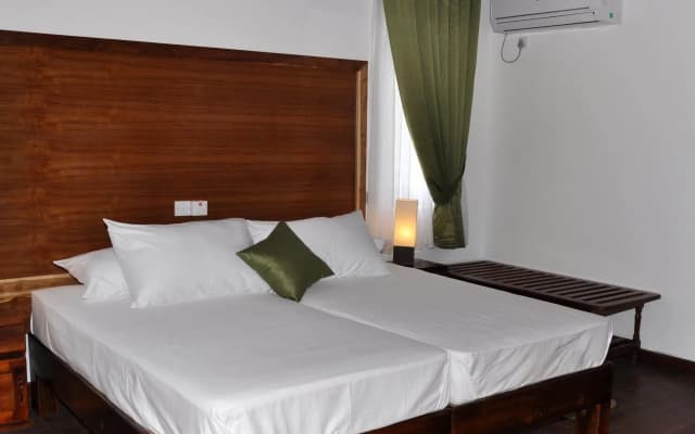 Hotel Naaval
