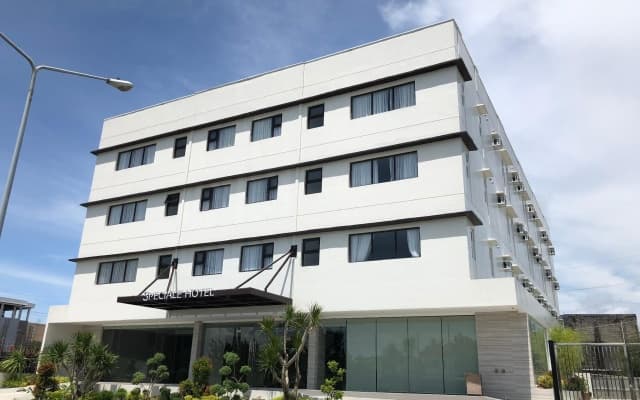 Capital O 827 Speciale Hotel
