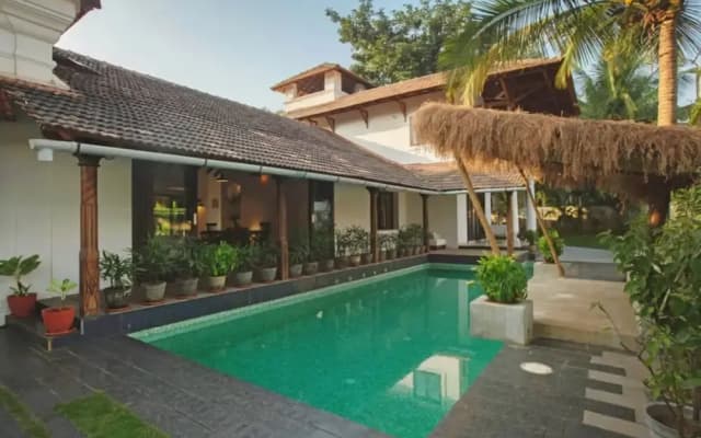 Salt by Hireavilla - 4BR w Heated Pool in Siolim