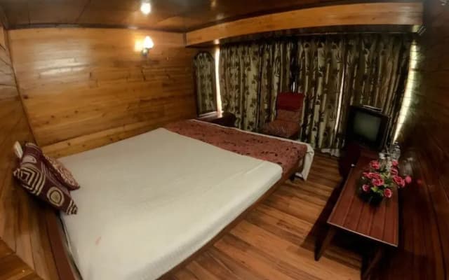 Broadway Annexe Darjeeling by Goroomgo