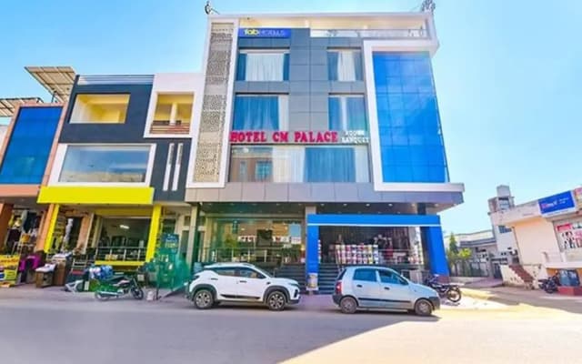 Fabhotel Cm Palace
