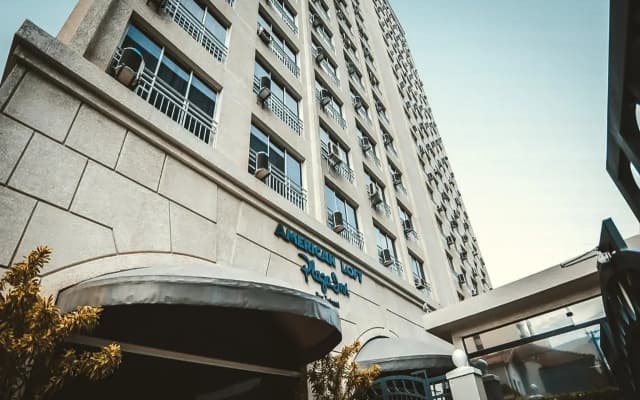 Plaza Inn American Loft