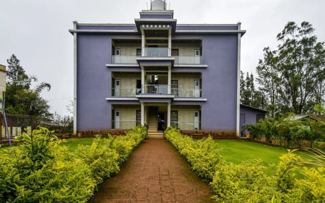 Treebo Prince Palace With Swimming Pool