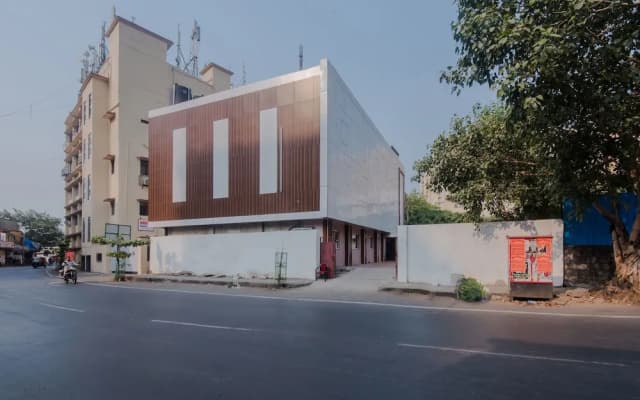 OYO 10166 Hotel D69 Residency