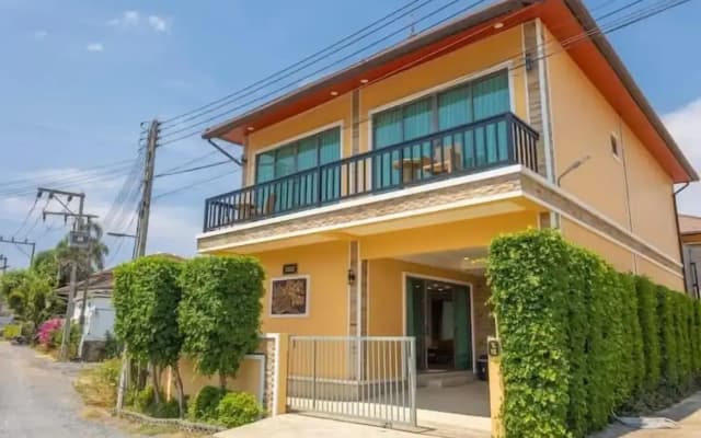3BR Pool Villa Near Boat Avenue V29