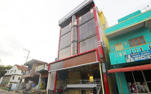 OYO 9563 Hotel RR Residency