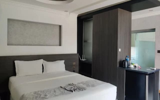 Charchoma Accommodation- Wells Villa