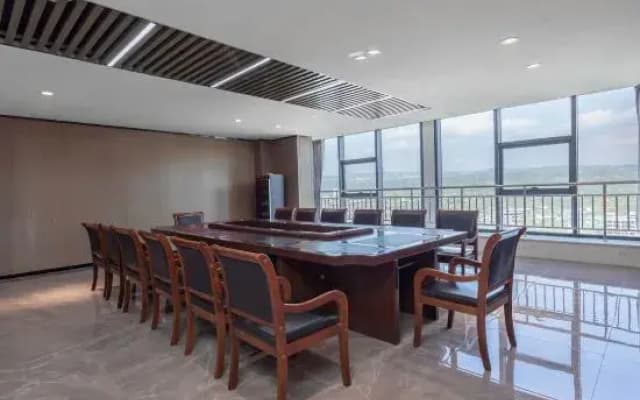 Taiyuan Yiran Hotel (Dongfeng Road East Railway Station)