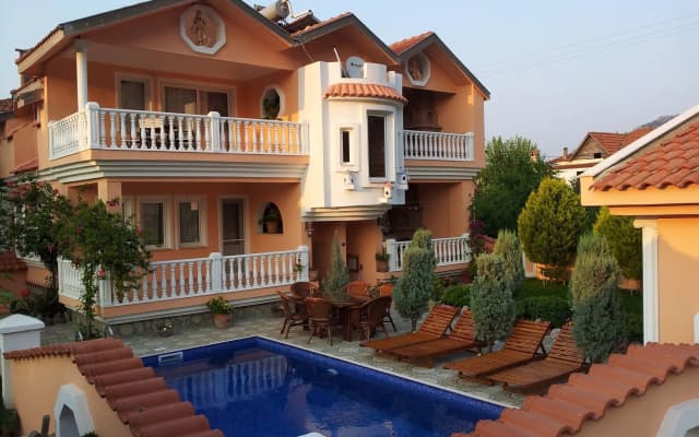 Dalyan Palace