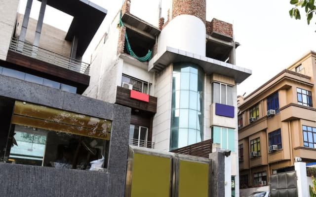 OYO 644 Hotel Haris Court